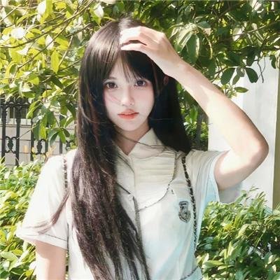 雨中的伊莲娜